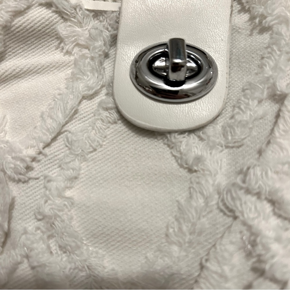 Small white handbag - Picture 3 of 6
